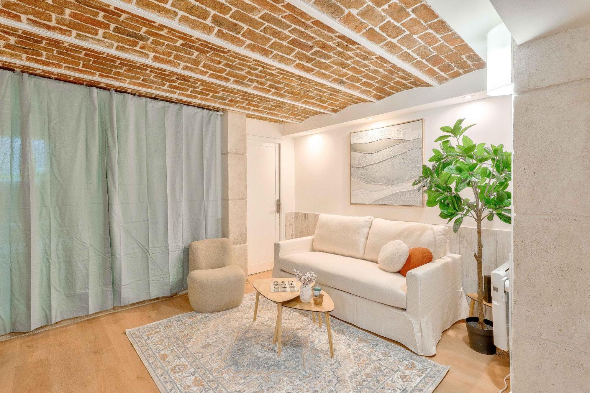 Gare En Face A Pied - Paris 10Mn - Parking Prive Gratuit - De 1 A 8 Personnes - Souplex - Tout Equipe - Entierement Renove Montmagny Esterno foto